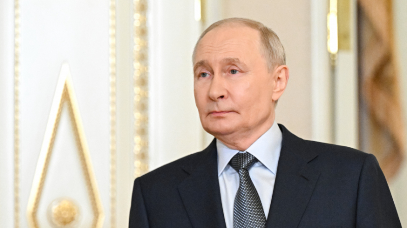 Песков рассказал, о чем будет говорить Путин на пленарной сессии ПМЭФ