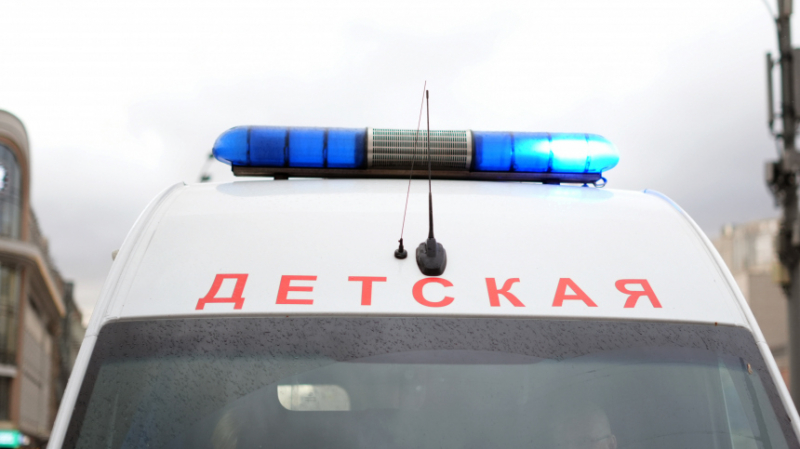 В Подмосковье дети попали в больницу, наевшись каши со стеклянными осколками