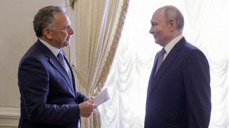 Песков: Путин не&nbsp;вручал Уиткоффу документы с&nbsp;российскими предложениями по&nbsp;Украине